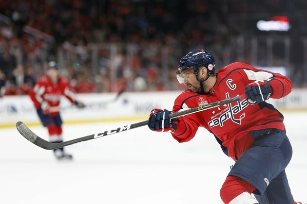 Alex Ovechkin breaks Wayne Gretzky record for most 40-goal seasons