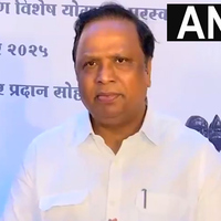Ashish Shelar hails 60 years of Marathi film awards at Diamond Jubilee event