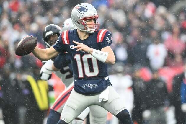 Patriots plow into Denver as Broncos build up backup QB
