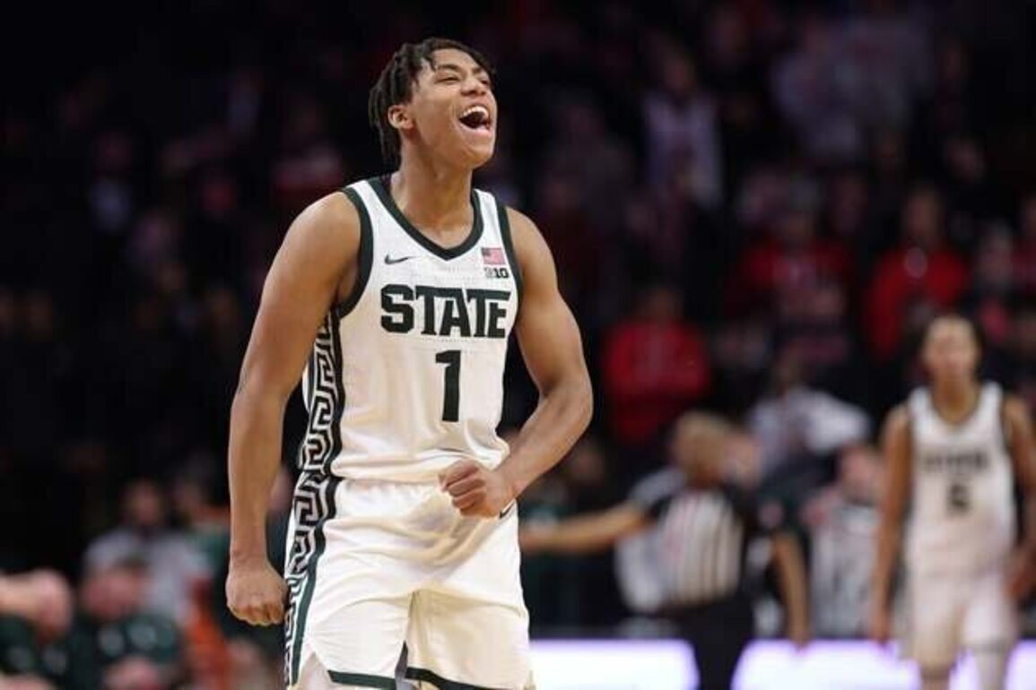 No. 3 Michigan, No. 7 Michigan State put win streaks on line
