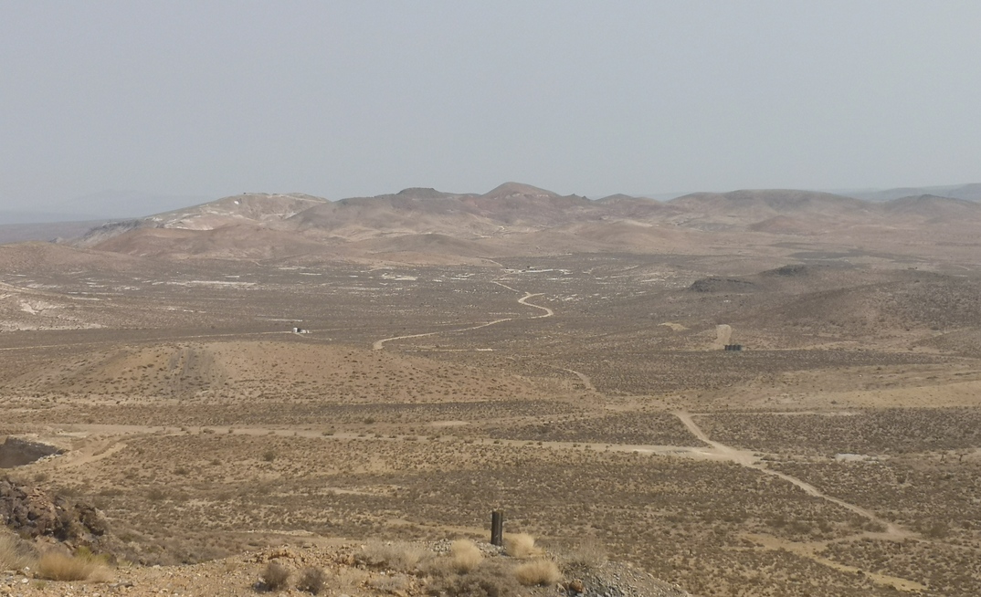 View towards C-Horst (right) from Mother Lode (foreground) with Silicon (left background)