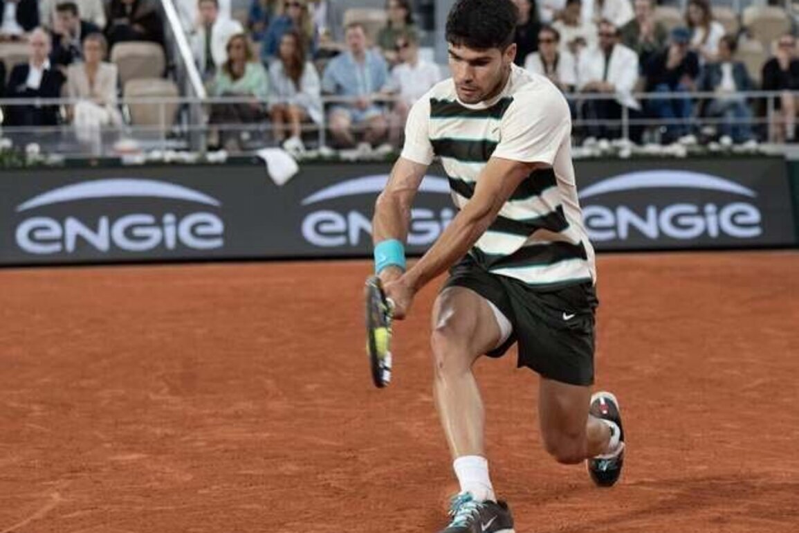 Carlos Alcaraz, Jannik Sinner reach Monte Carlo semis