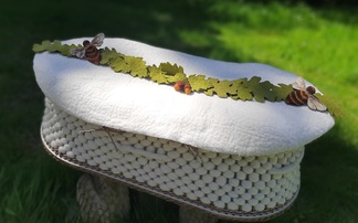 Wool coffins giving comfort in death