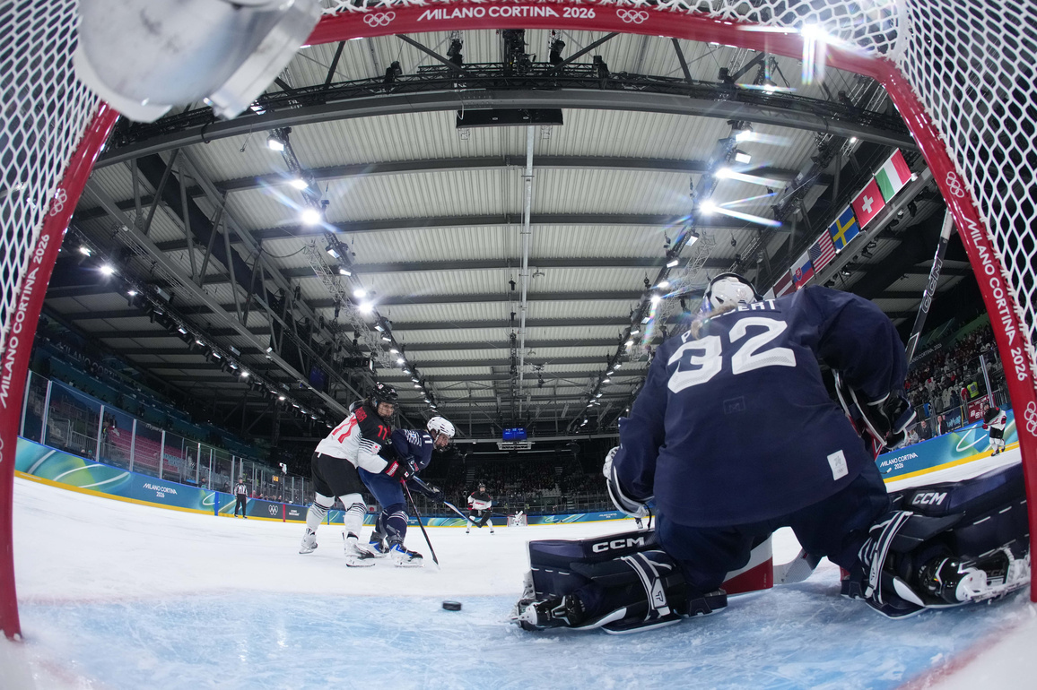 (MICO2026)ITALY-MILAN-CORTINA OLYMPIC WINTER GAMES-ICE HOCKEY-WOMEN-PRELIMINARY ROUND-GROUP B-FRA VS JPN