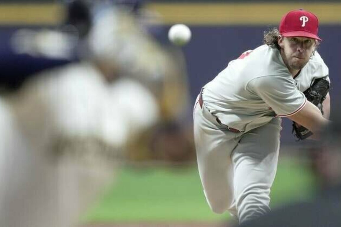 Phillies look to bury Mets in NL East race