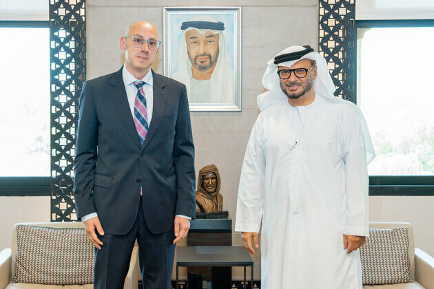 Gargash receives outgoing Ukrainian Ambassador