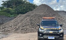 Manganês proveniente de garimpo apreendido pela PF