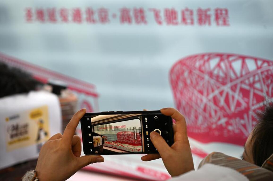RailwayAlbum | China's sacred revolutionary site Yan'an launches high-speed rail link to Beijing