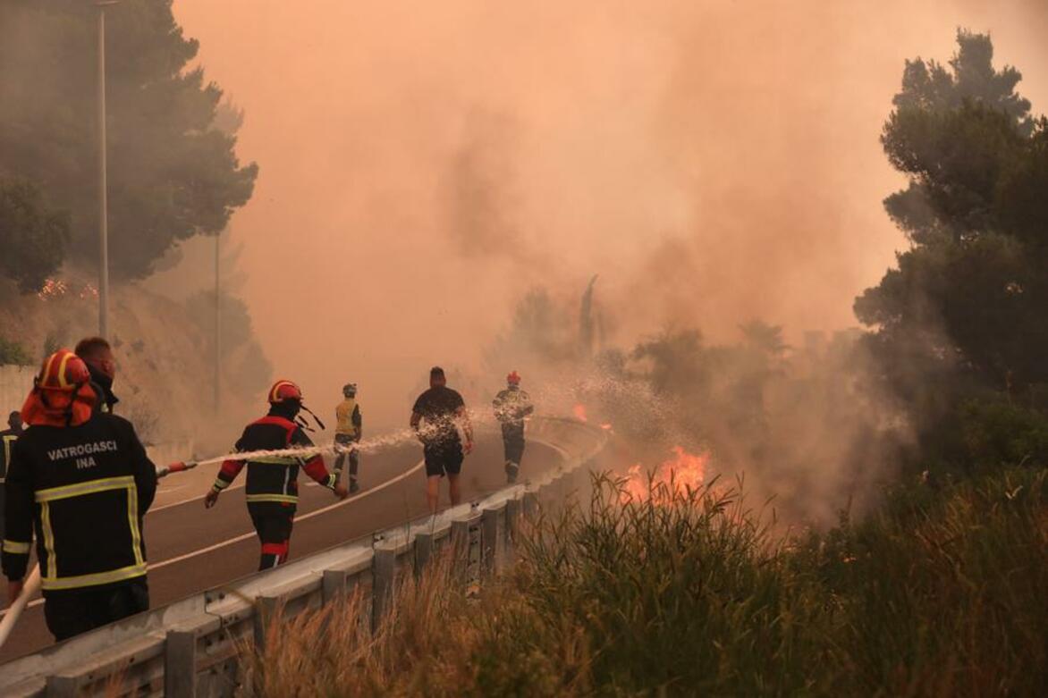 Southern Europe battles unrelenting wildfires amid heatwaves