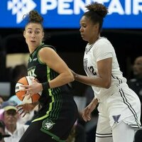 Lynx end regular season with convincing win over Valkyries