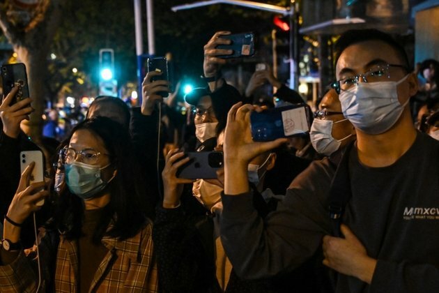 As Zero-COVID Protests in China Continue, a Battle Erupts Online