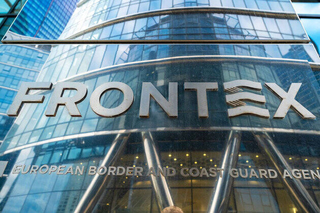 EU irregular border crossings drop 60% in January