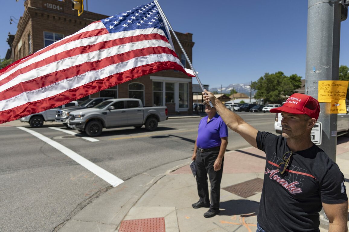 Demonstrators and rare counter demonstrators co-exist in Heber City - Park Record