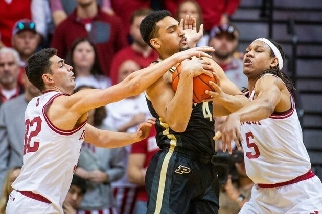 Indiana takes charge late, extends misery for No. 13 Purdue