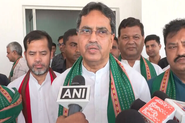 Tripura CM Manik Saha launches Minority welfare scheme, distributes loan assistance to state's boost socio-economic development
