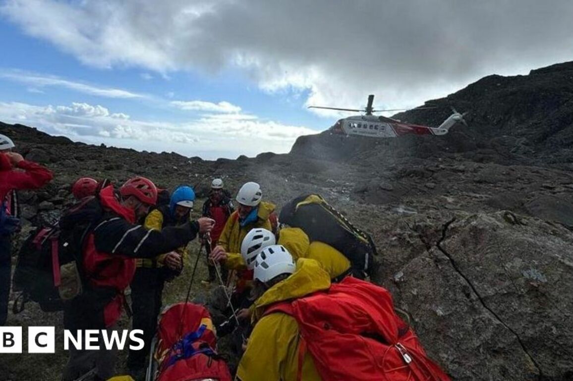 Injured climber rescued after 15m fall on Skye mountain