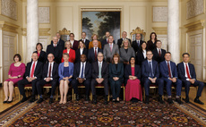 Loyal frontbenchers back Starmer to stay on as PM