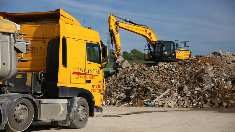 Aggregate Industries and Institute of Asphalt Technology seal partnership