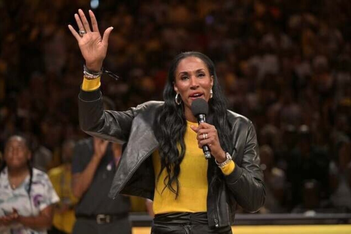 Sparks to unveil Lisa Leslie statue at Crypto.com Arena