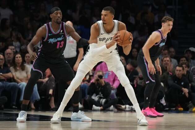 Spurs hammer Heat to stretch win streak to 6