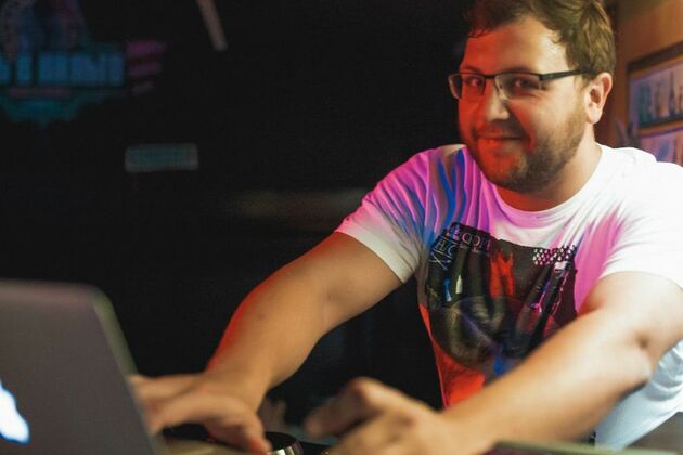 Denis Slinkin is one of the most distinguished and favourite DJs