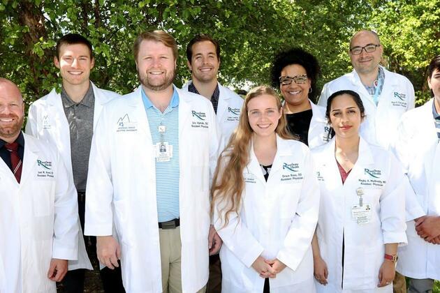 RiverStone&#39;s family medicine doctors complete residency