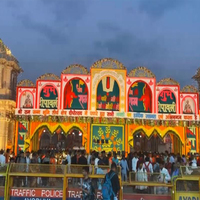 Uttar Pradesh: Devotees flock to Shri Ram Janmabhoomi Temple for Diwali celebrations