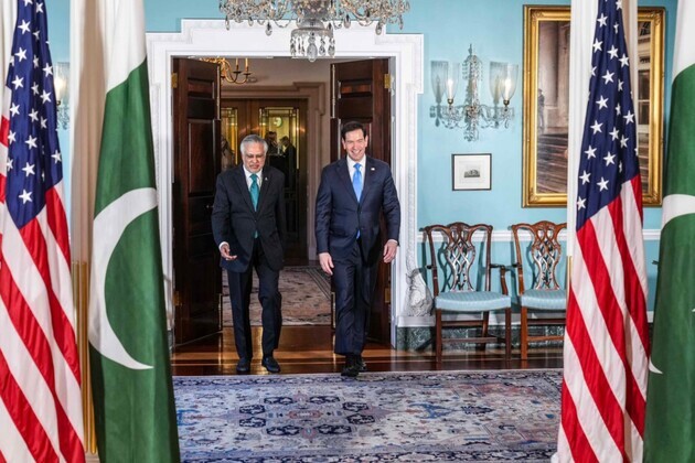 US Secy Rubio thanks Pakistan for 'role in advancing peace in Middle East' after meeting Ishaq Dar