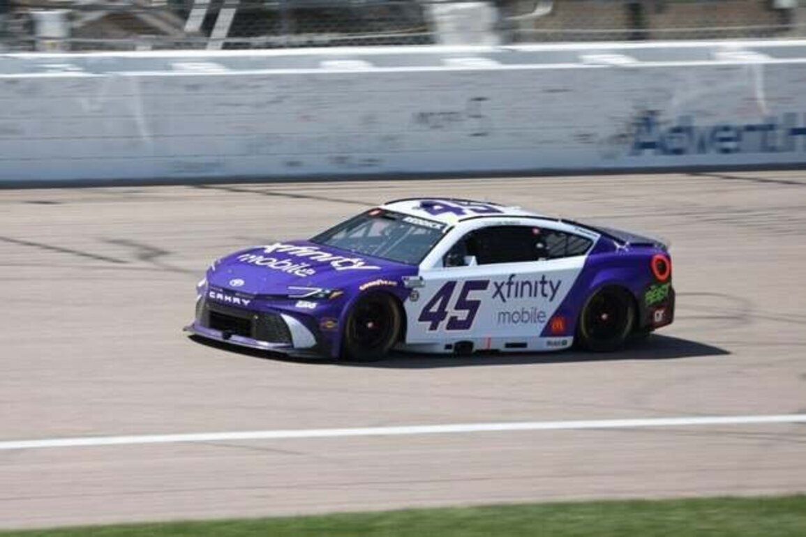 Tyler Reddick rules AdventHealth 400 qualifying, collects another pole