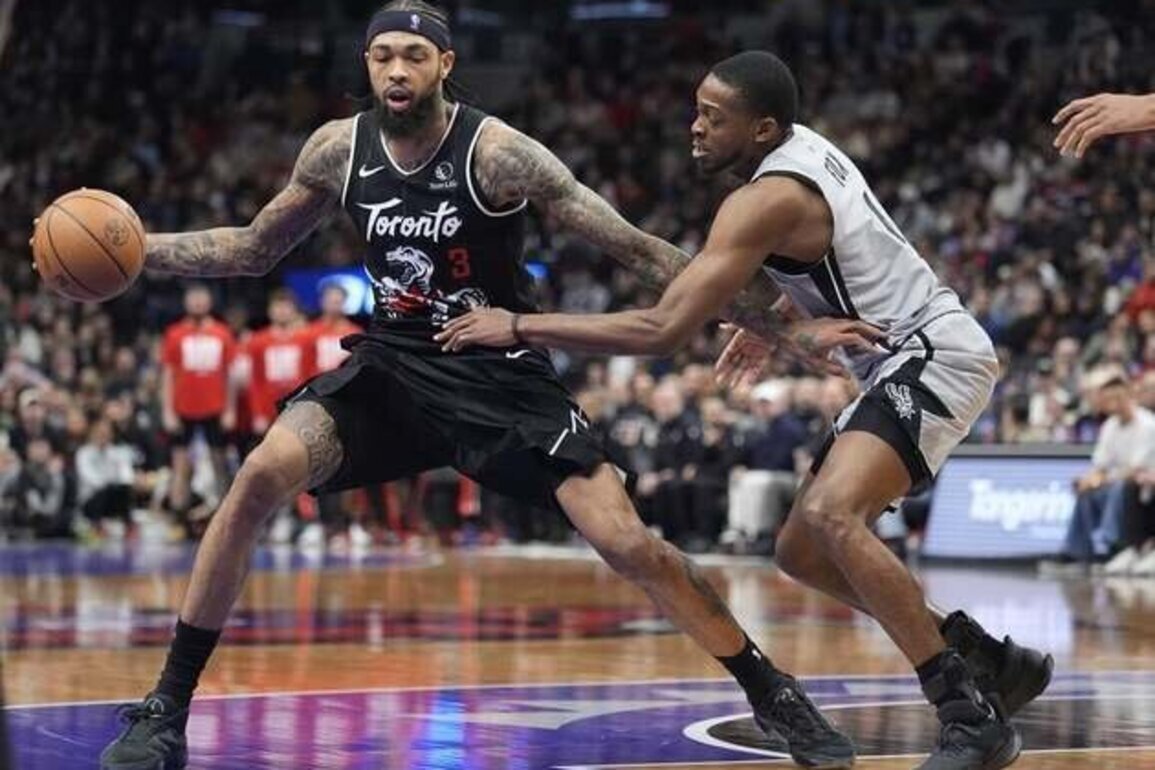 NBA roundup: Spurs rally past Raptors for 10th straight win
