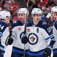Jets set sights on further momentum vs. streaky Stars