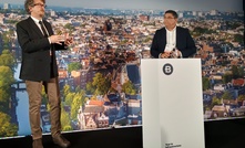 Flux Energy Solutions’ managing partners Ali Başer and Önder Saracoglu presenting their project on optimising geothermal fields using numerical simulation and AI at the Bentley Year In Infrastructure 2025 conference 