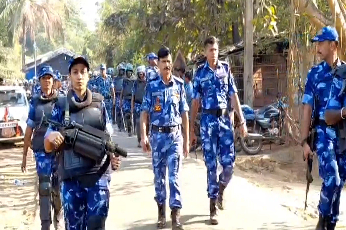 Police flag marches in Malkangiri as MP Balabhadra Majhi, community leaders appeal for peace after violence