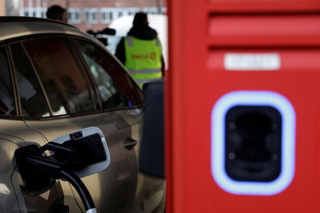 Norway hits record as electric vehicles capture 95.9% of 2025 new car market