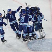 Lightning pull off historic comeback in Stadium Series game vs. Bruins