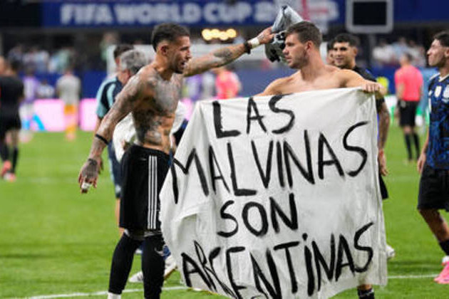 UK calls for FIFA to sanction Argentina over banner after World Cup elimination