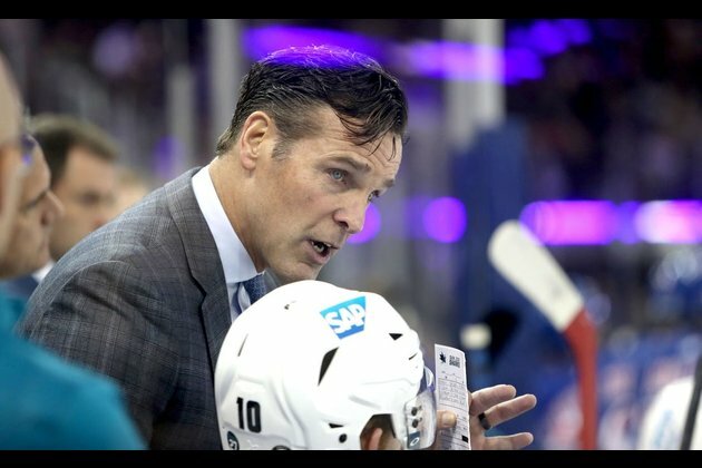 Senators head west to face Sharks, who've struggled at home