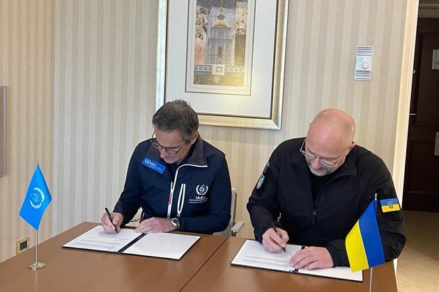 IAEA signs deal with Ukraine on energy reconstruction on Chornobyl anniversary