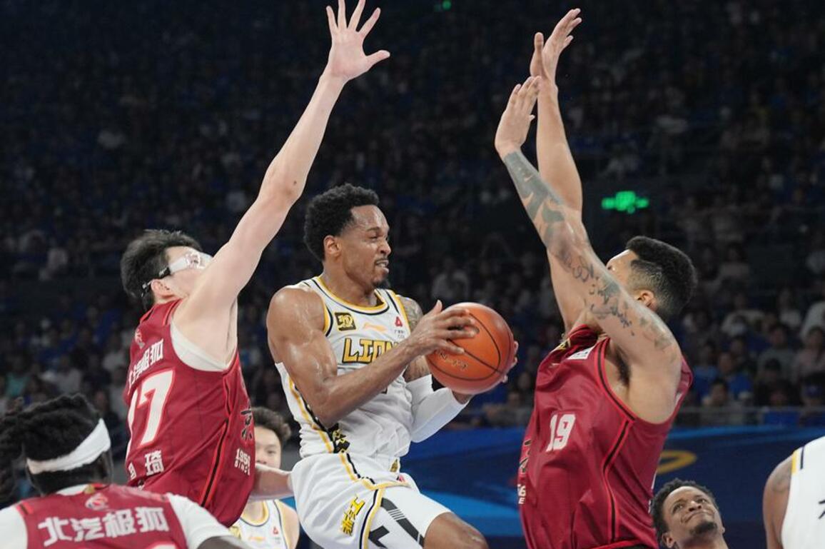 Zhejiang defeats Beijing on road to lead series 2-1 in CBA Finals