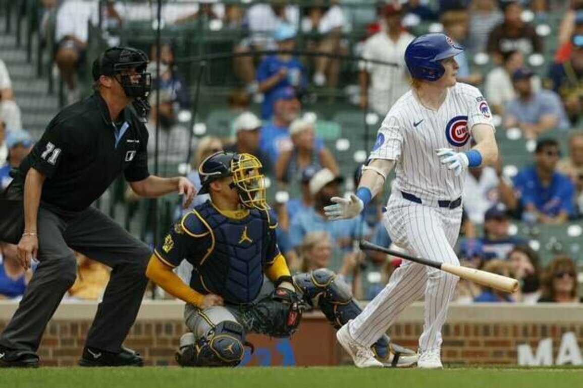 Owen Caissie homers as Cubs beat Brewers in DH opener
