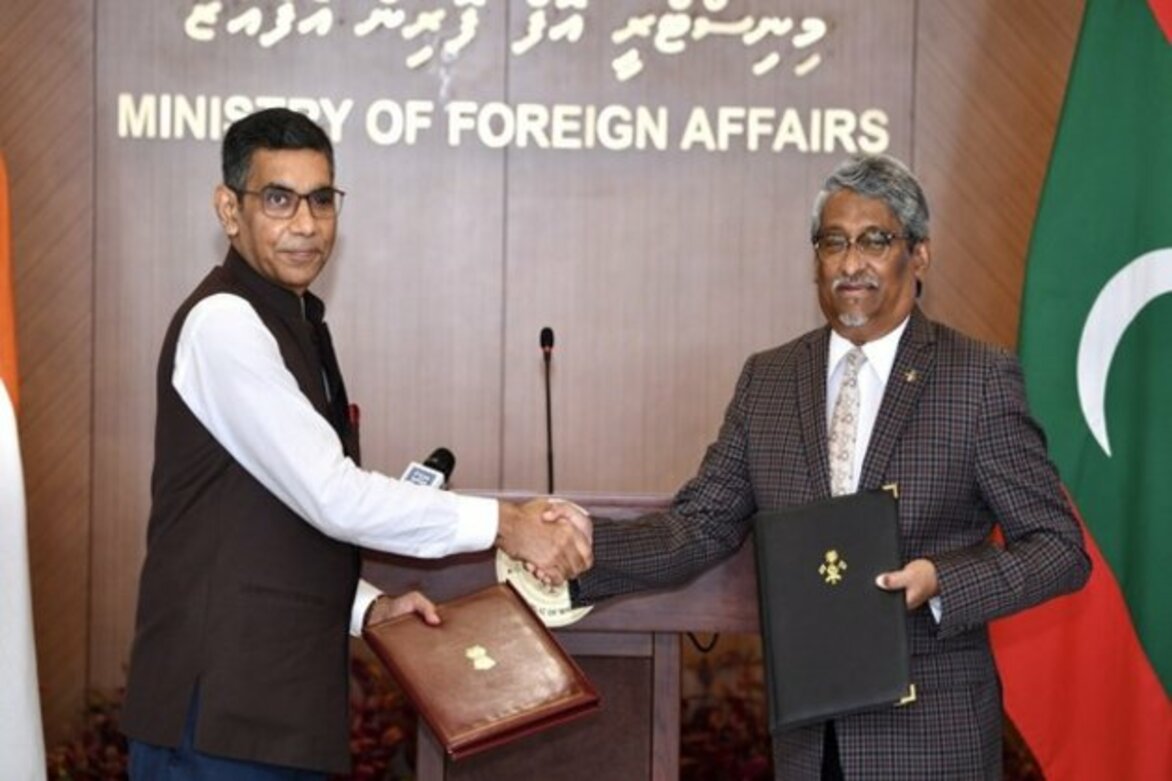India, Maldives sign 10 MoUs related to development projects