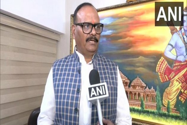 UP Deputy CM instructs hospitals to keep medical stocks ready to deal with mosquito-borne diseases