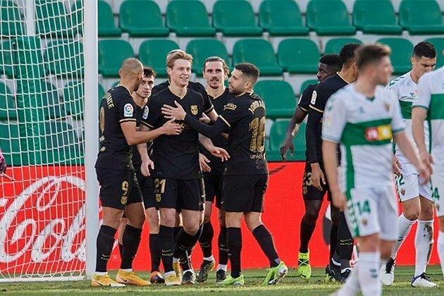 Frenkie De Jong steers Barca to Elche win without suspended Messi