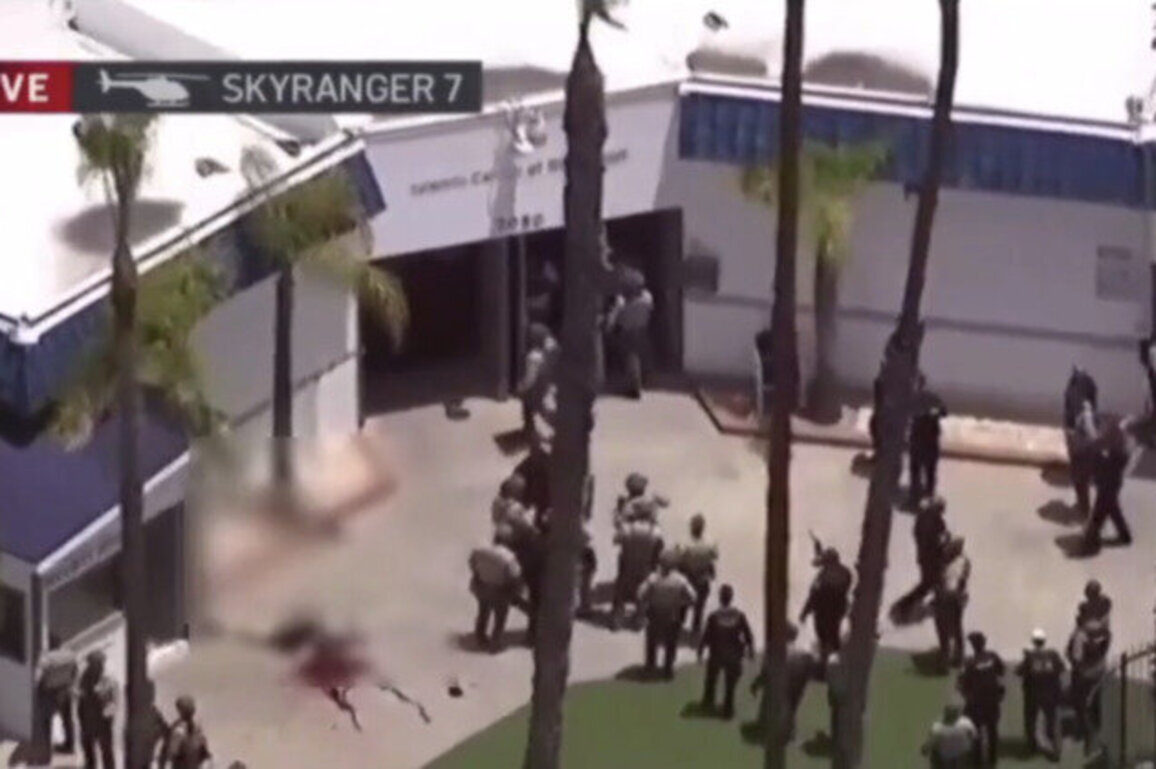 Three killed in California mosque shooting (GRAPHIC VIDEO)