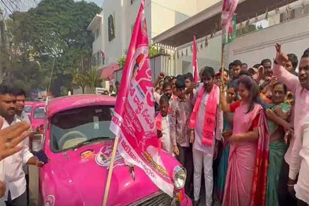 Hyderabad: MLC K Kavitha flags off car rally ahead of BRS silver jubilee celebrations