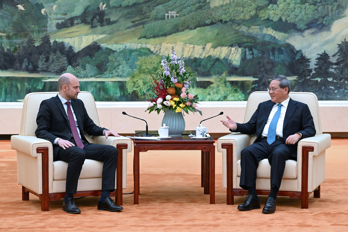 CHINA-BEIJING-LI QIANG-FRENCH FM-MEETING (CN)