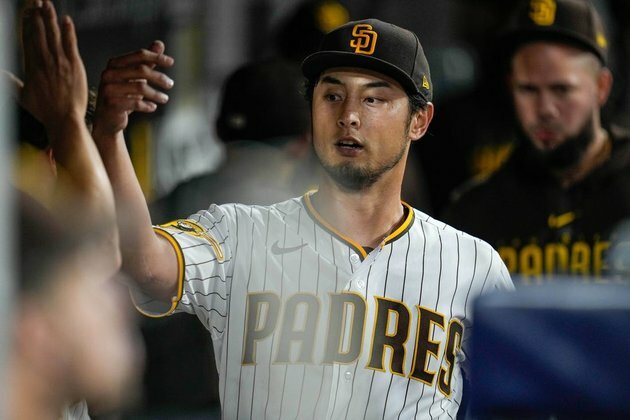 MLB roundup: Padres' stars shine in shutout of Cubs