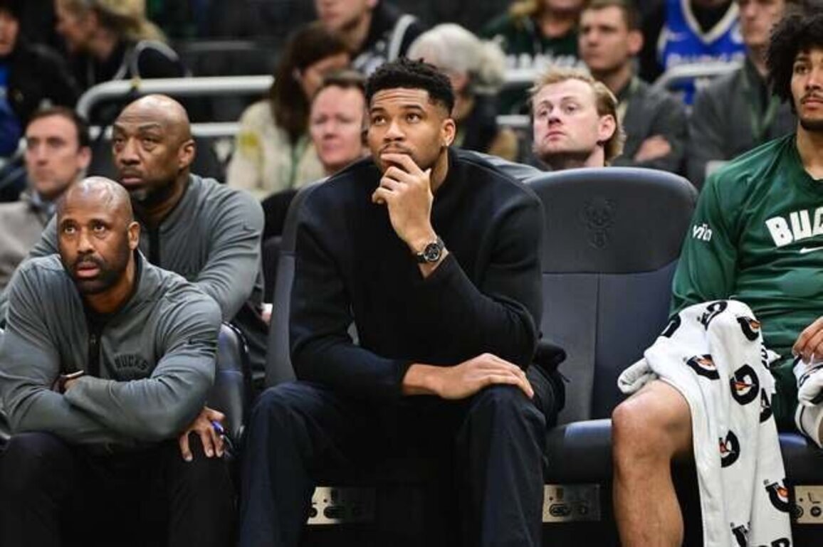 Giannis Antetokounmpo 'locked in' with Bucks, not in on reported trade talks