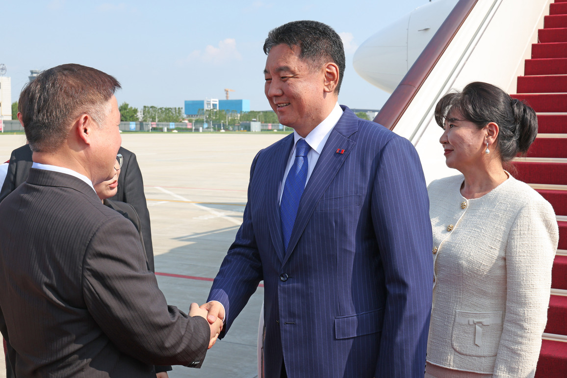(SCO Tianjin Summit) CHINA-TIANJIN-MONGOLIAN PRESIDENT-ARRIVAL (CN)