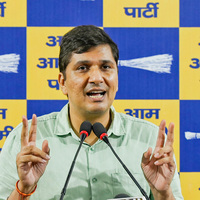 "Four-engine government is engrossed in playing dandiya": Saurabh Bharadwaj raises concern over adulterated Kuttu Atta